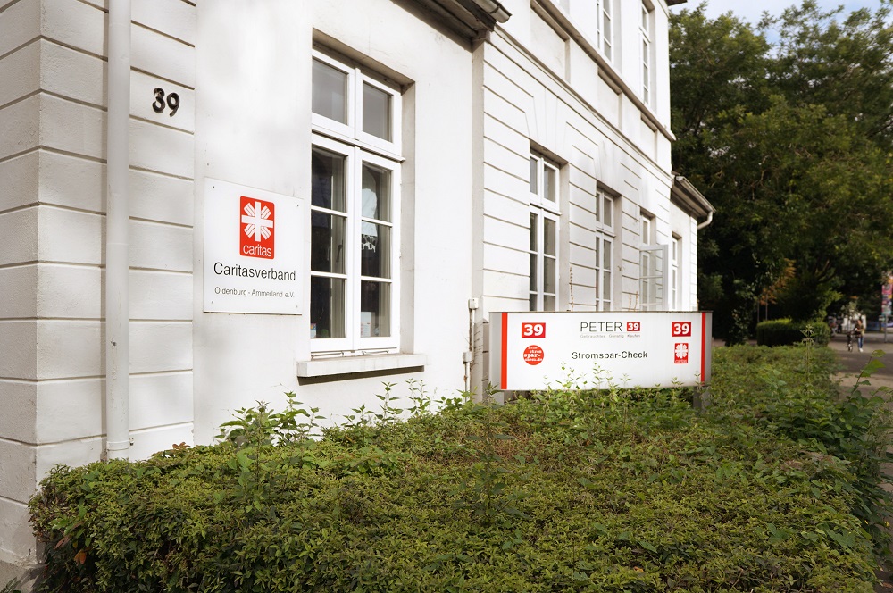 Das soziale Kaufhaus in der Peterstr. 39 in Oldenburg ist ein Gemeinschaftsprojekt vom Caritasverband Oldenburg-Ammerland e.V. und dem Sozialdienst katholischer Frauen e.V.